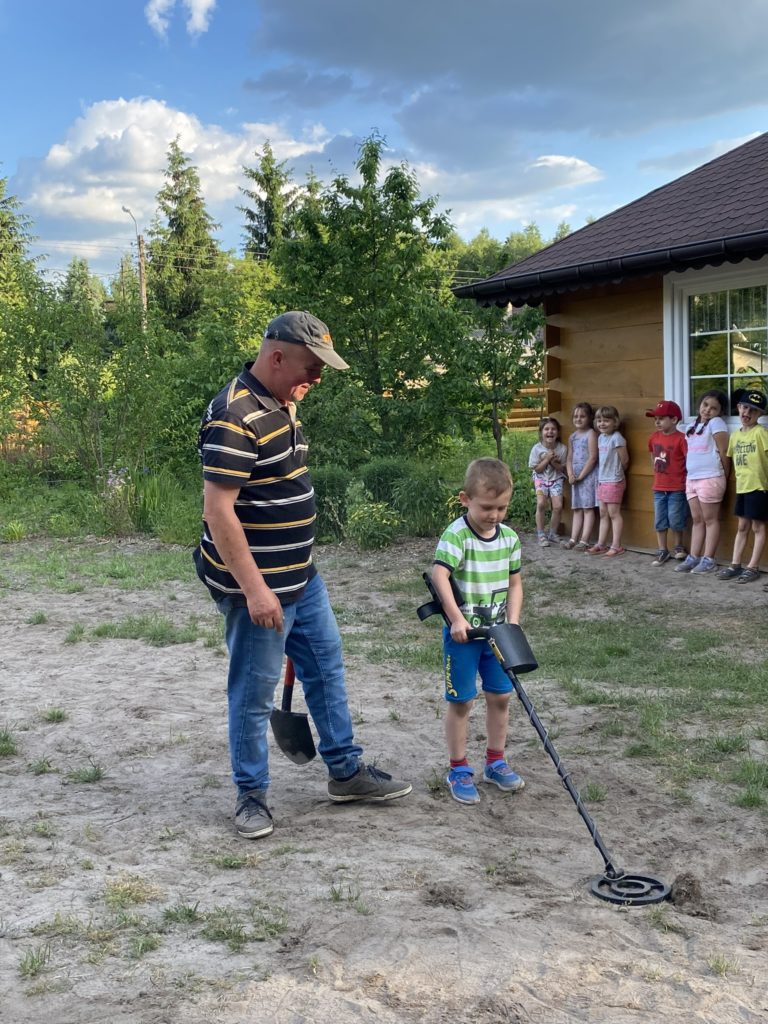 Gospodarstwo Agroturystyczne Dolina Bobrów Szukanie skarbów z wykrywaczem metali Dolina Bobrów