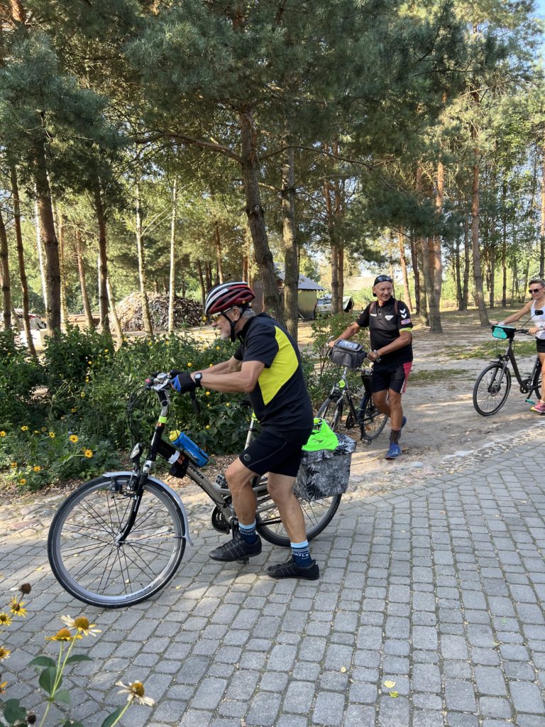 Gospodarstwo Agroturystyczne Dolina Bobrów Wąwozy i meandry rzeki Świder